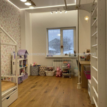 Продам квартиру, Ващенковский пер. , 3 кім., 96 м², авторский дизайн 