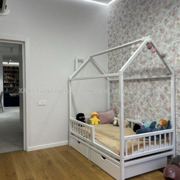 Продам квартиру, Ващенковский пер. , 3 кім., 96 м², авторский дизайн 