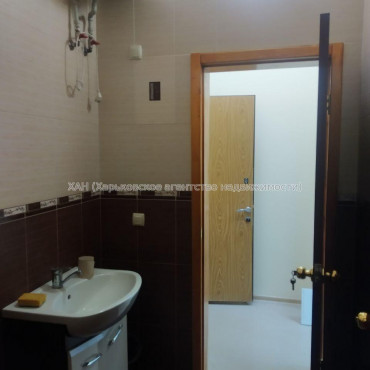 Сдам нежилую недвижимость, помещение свободного назначения , 100 м²