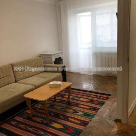 Продам квартиру, Есенина ул. , 1 кім., 30 м², капитальный ремонт