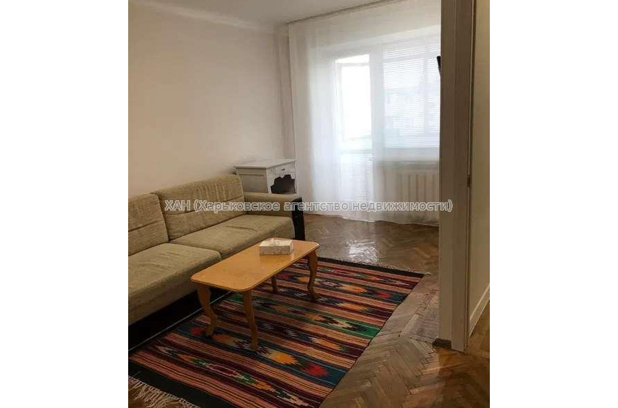Продам квартиру, Есенина ул. , 1  ком., 30 м², капитальный ремонт 