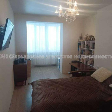 Продам квартиру, Домостроительная ул. , 1 кім., 40 м², капитальный ремонт 