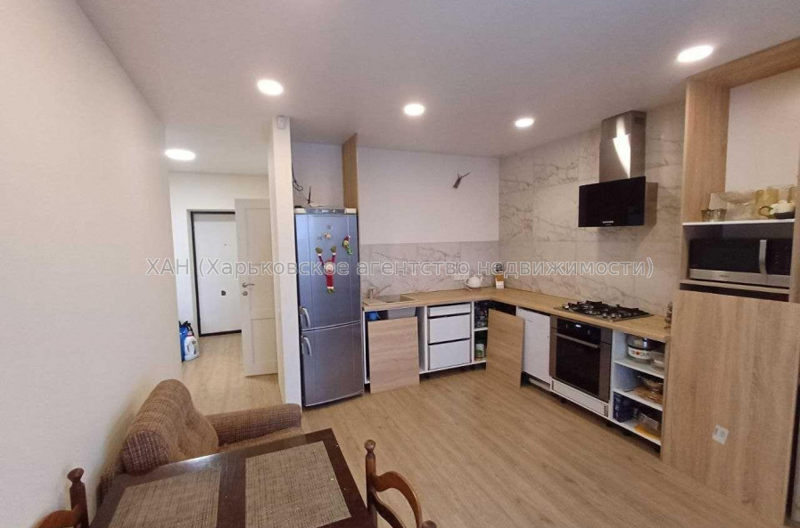 Продам квартиру, Домостроительная ул. , 1 кім., 52 м², капитальный ремонт 