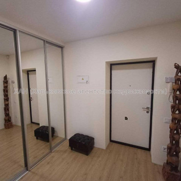 Продам квартиру, Домостроительная ул. , 1 кім., 52 м², капитальный ремонт 