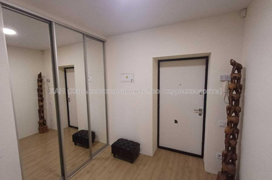 Продам квартиру, Домостроительная ул. , 1 кім., 52 м², капитальный ремонт 