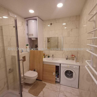 Продам квартиру, Домостроительная ул. , 1 кім., 52 м², капитальный ремонт 