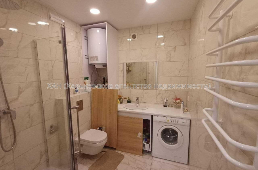 Продам квартиру, Домостроительная ул. , 1 кім., 52 м², капитальный ремонт 