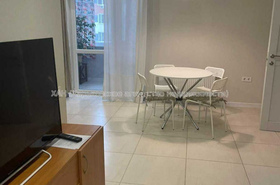 Продам квартиру, Домостроительная ул. , 1 кім., 52 м², капитальный ремонт 