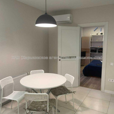 Продам квартиру, Домостроительная ул. , 1  ком., 52 м², капитальный ремонт 