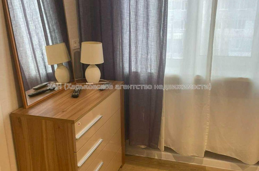 Продам квартиру, Домостроительная ул. , 1 кім., 52 м², капитальный ремонт 