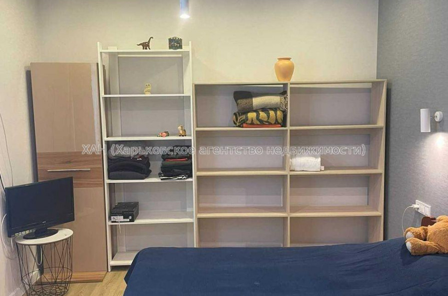 Продам квартиру, Домостроительная ул. , 1 кім., 52 м², капитальный ремонт 