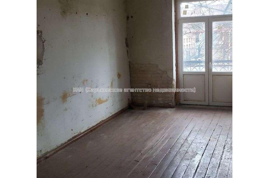 Продам квартиру, Мухачова ул. , 1 кім., 37 м², без ремонта 