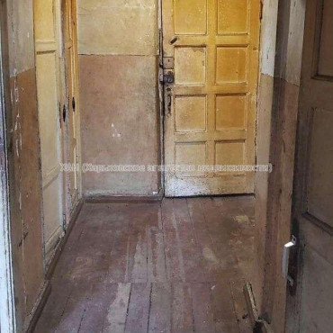 Продам квартиру, Мухачова ул. , 1 кім., 37 м², без ремонта 