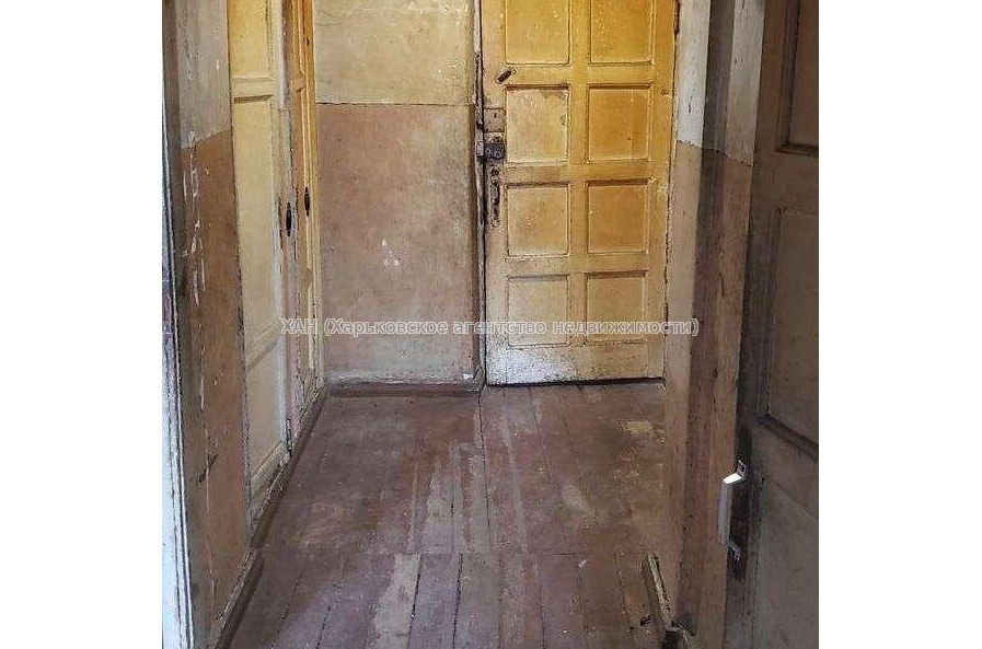 Продам квартиру, Мухачова ул. , 1 кім., 37 м², без ремонта 