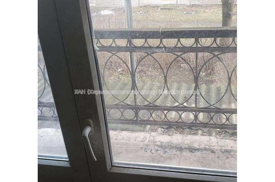 Продам квартиру, Мухачова ул. , 1 кім., 37 м², без ремонта 