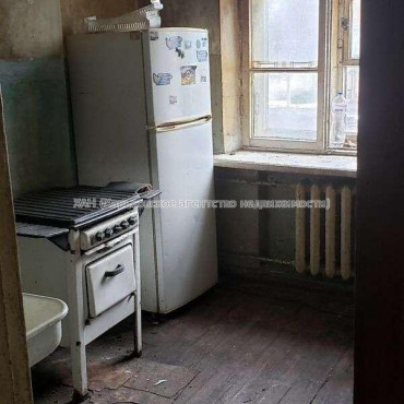 Продам квартиру, Мухачова ул. , 1 кім., 37 м², без ремонта 