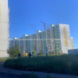 Продам квартиру, Зубарева Александра ул. , 2  ком., 63.60 м², без отделочных работ