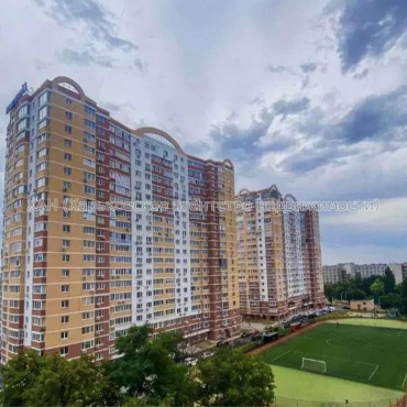 Продам квартиру, Мирослава Мисли ул. , 2  ком., 58 м², без ремонта 
