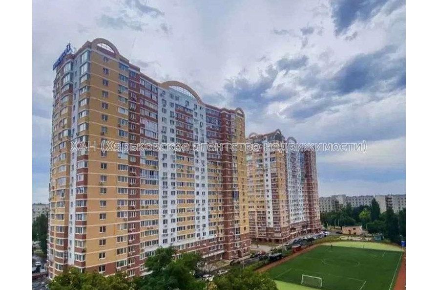 Продам квартиру, Мирослава Мисли ул. , 2 кім., 58 м², без ремонта 