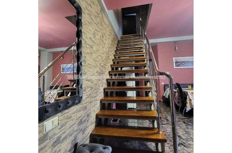 Продам квартиру, Новоалександровская ул. , 4 кім., 161 м², евроремонт 