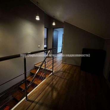 Продам квартиру, Новоалександровская ул. , 4  ком., 161 м², евроремонт 