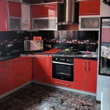 Продам квартиру, Новоалександровская ул. , 4  ком., 161 м², евроремонт 