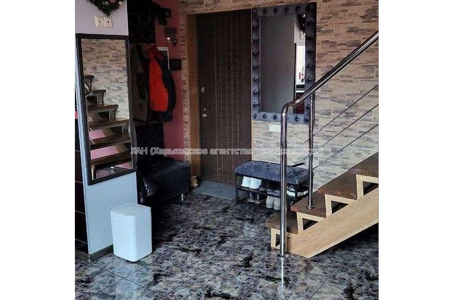 Продам квартиру, Новоалександровская ул. , 4 кім., 161 м², евроремонт 