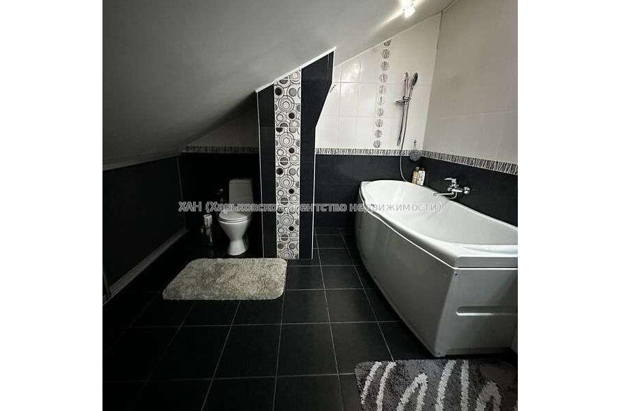 Продам квартиру, Новоалександровская ул. , 4 кім., 161 м², евроремонт 