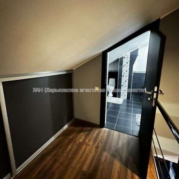 Продам квартиру, Новоалександровская ул. , 4  ком., 161 м², евроремонт 