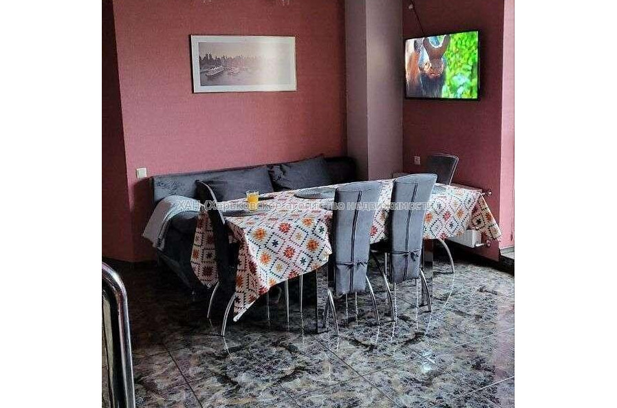 Продам квартиру, Новоалександровская ул. , 4 кім., 161 м², евроремонт 