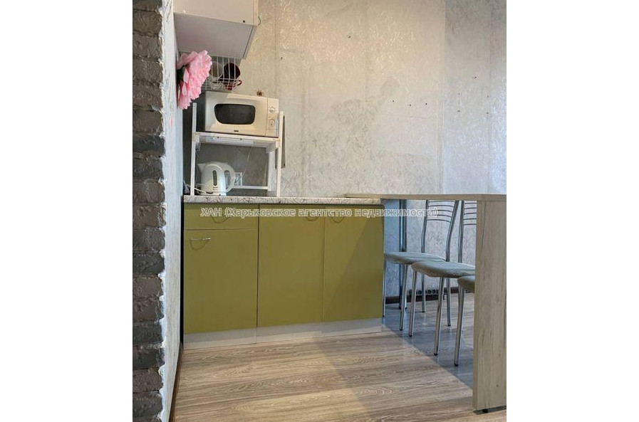 Продам квартиру, Вологодская ул. , 1  ком., 26.60 м², частичный ремонт 