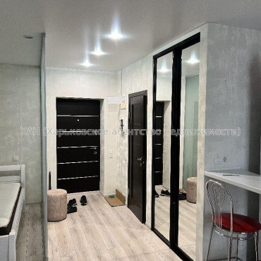 Продам квартиру, Победы просп. , 1  ком., 41 м², капитальный ремонт 