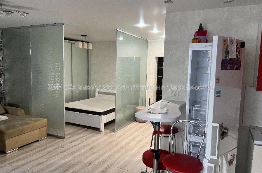Продам квартиру, Победы просп. , 1 кім., 41 м², капитальный ремонт 