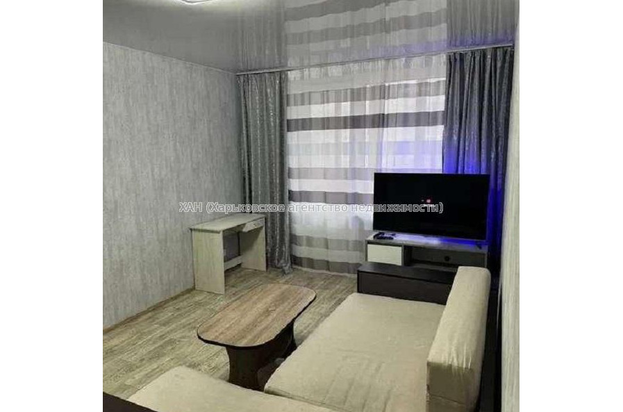 Продам квартиру, Бучмы ул. , 1 кім., 33 м², евроремонт 