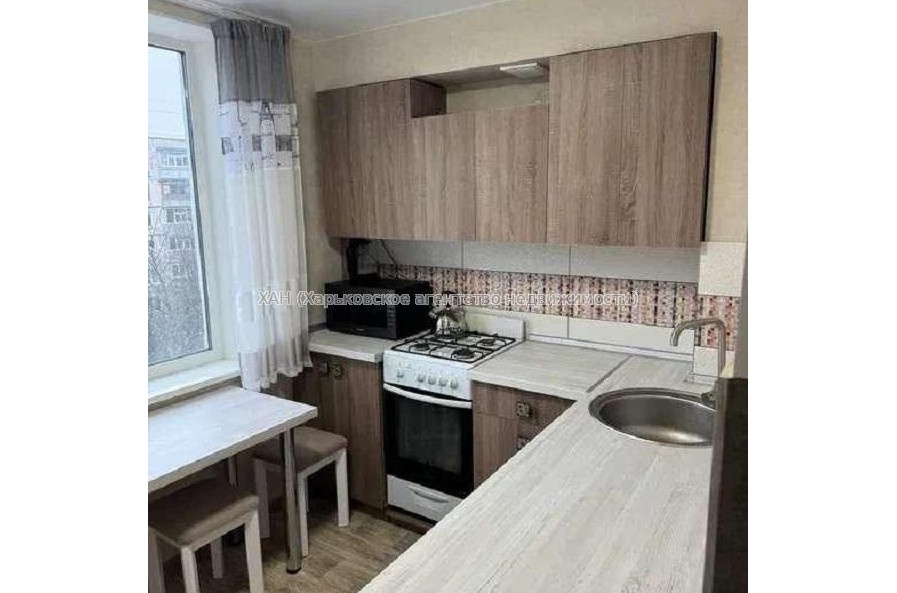 Продам квартиру, Бучмы ул. , 1 кім., 33 м², евроремонт 
