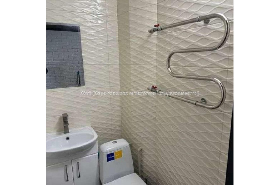 Продам квартиру, Бучмы ул. , 1 кім., 33 м², евроремонт 