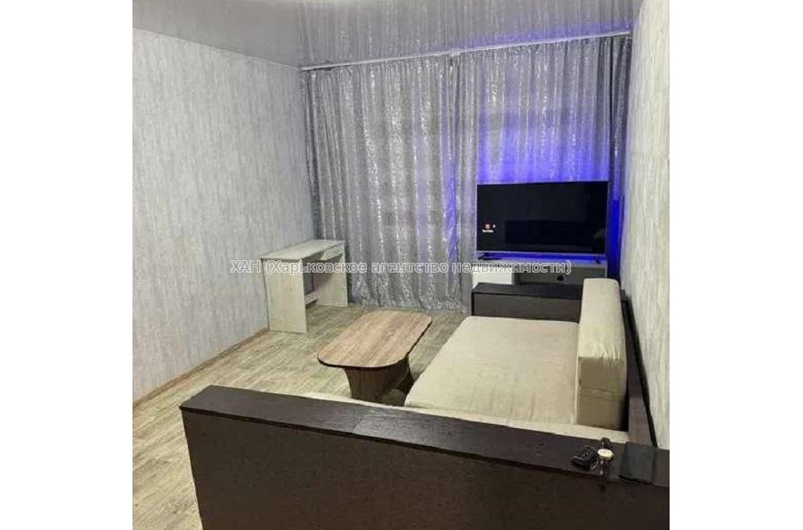 Продам квартиру, Бучмы ул. , 1 кім., 33 м², евроремонт 
