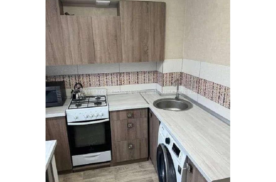 Продам квартиру, Бучмы ул. , 1 кім., 33 м², евроремонт 