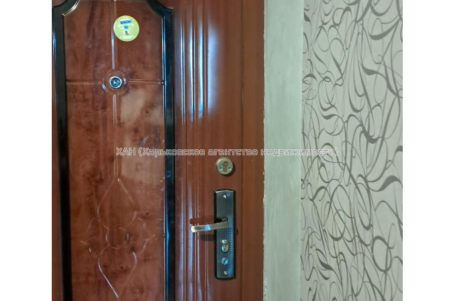 Продам квартиру, Богомольца ул. , 1 кім., 38 м², косметический ремонт 
