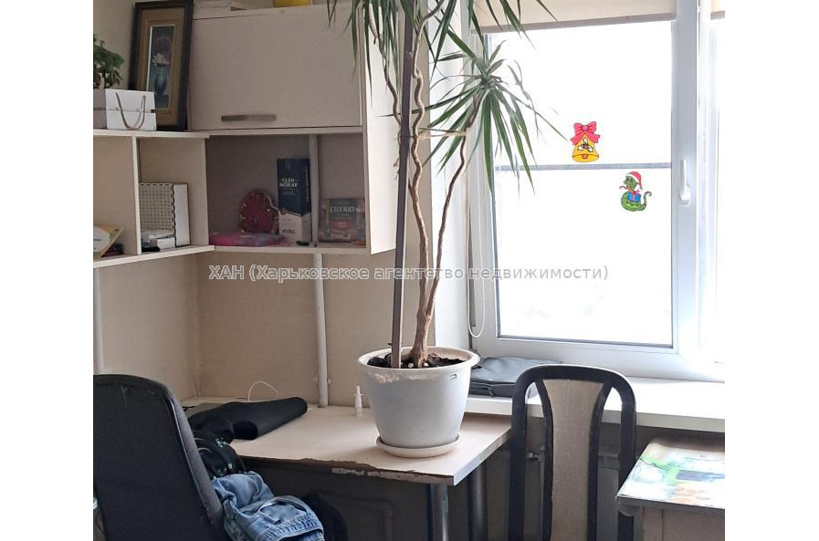 Продам квартиру, Богомольца ул. , 1 кім., 38 м², косметический ремонт 