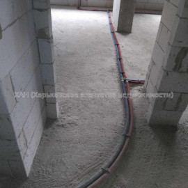 Продам квартиру, Молочная ул. , 2  ком., 84 м², без внутренних работ