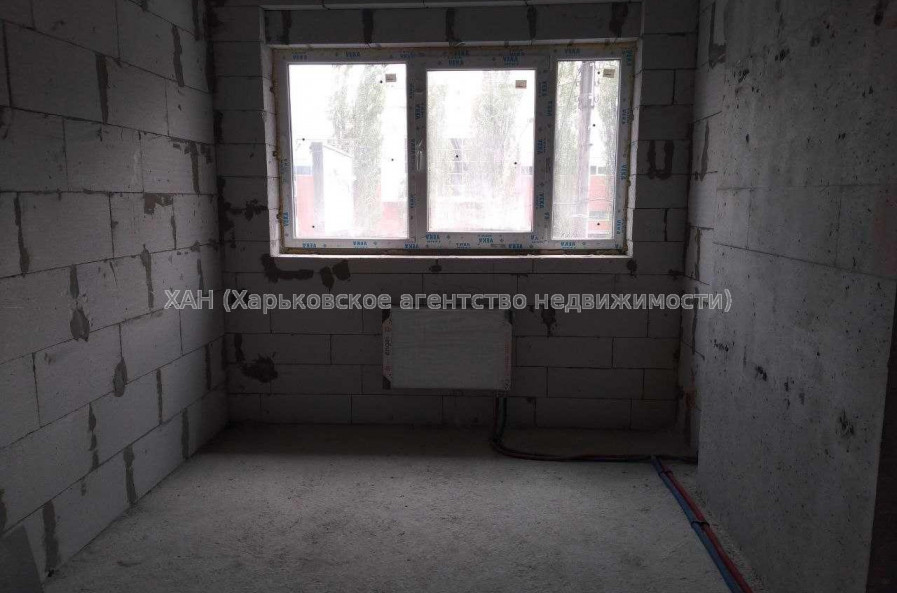 Продам квартиру, Молочная ул. , 2  ком., 84 м², без внутренних работ 