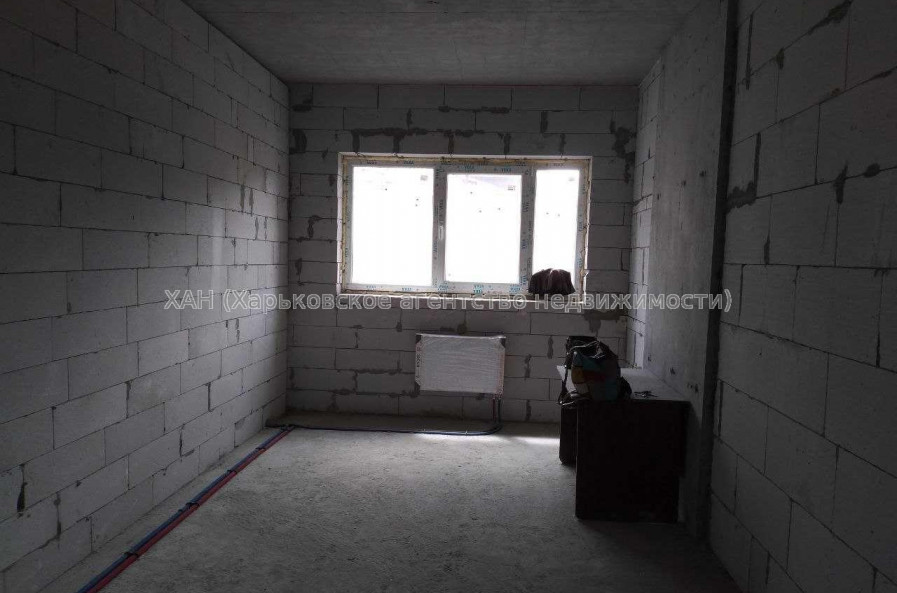 Продам квартиру, Молочная ул. , 2  ком., 84 м², без внутренних работ 