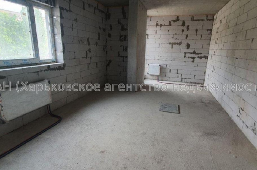 Продам квартиру, Молочная ул. , 2  ком., 84 м², без внутренних работ 