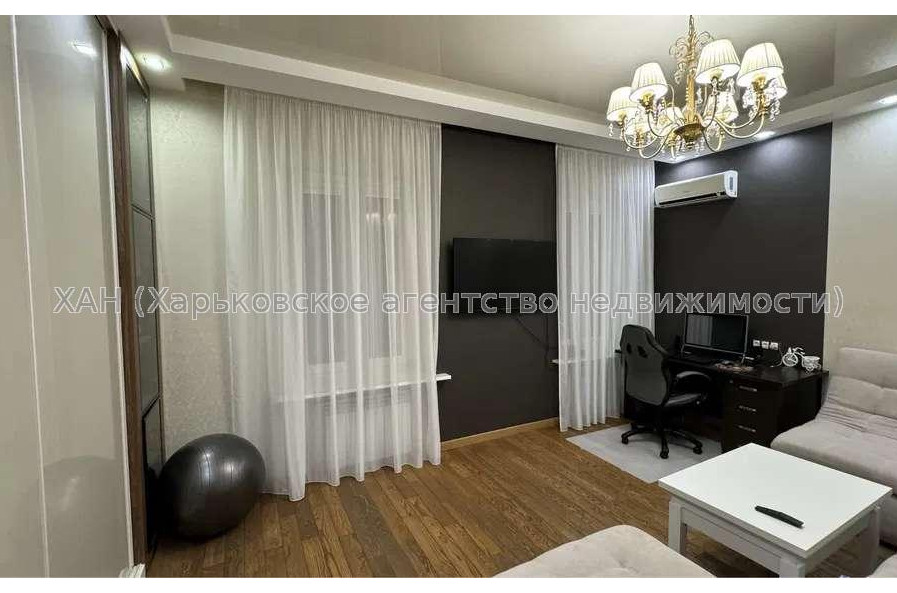 Продам квартиру, Куриловская ул. , 3  ком., 80 м², капитальный ремонт 