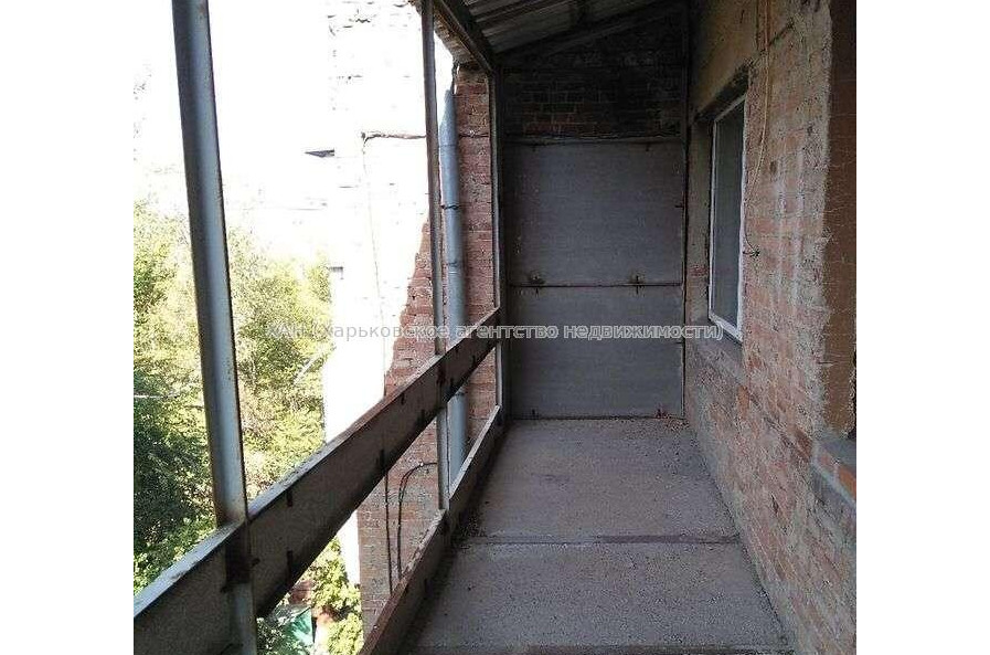 Продам квартиру, Независимости пр-т , 6  ком., 210 м², без ремонта 