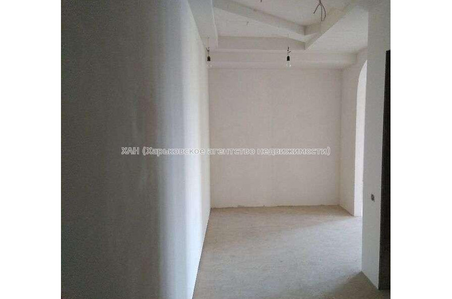 Продам квартиру, Независимости пр-т , 6  ком., 210 м², без ремонта 
