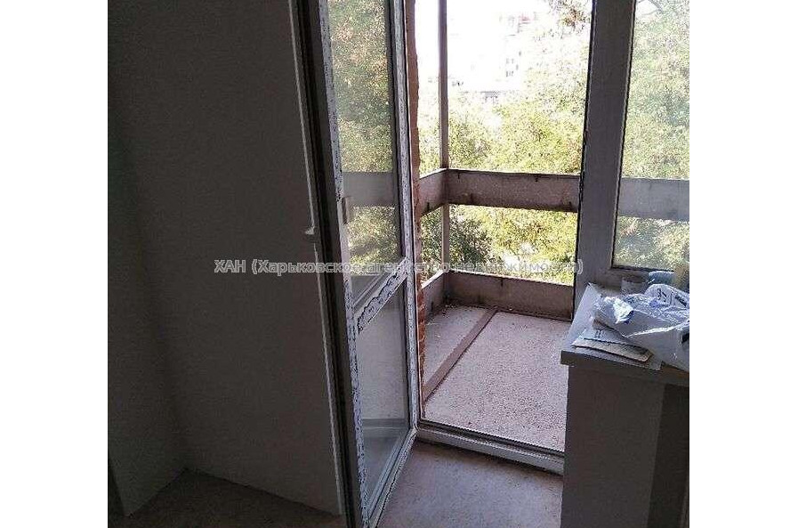 Продам квартиру, Независимости пр-т , 6  ком., 210 м², без ремонта 