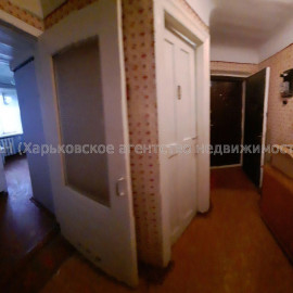 Продам квартиру, Профсоюзный бульв. , 2 кім., 40 м², советский ремонт