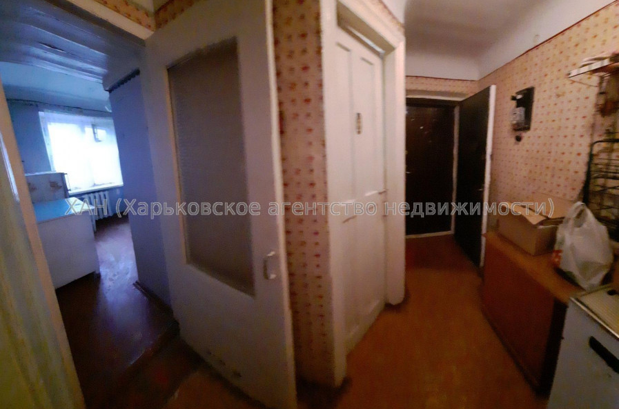 Продам квартиру, Профсоюзный бульв. , 2 кім., 40 м², советский ремонт 